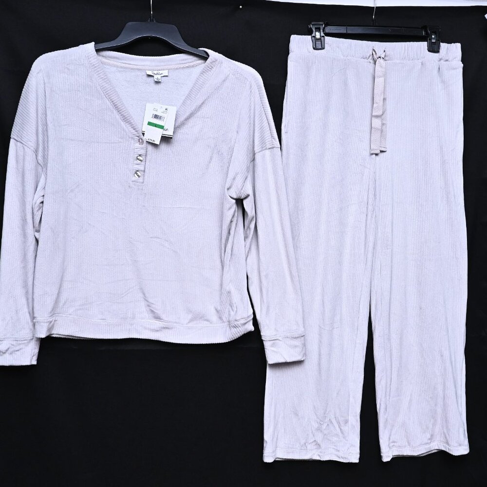 Roudelain Women's Long-Sleeve Ribbed Velour Pajama Set Women's Size L NWTS